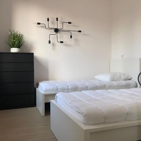 Cote Jardin: Spacious T3 Near Herault with Garden Terrace Agde Exterior photo